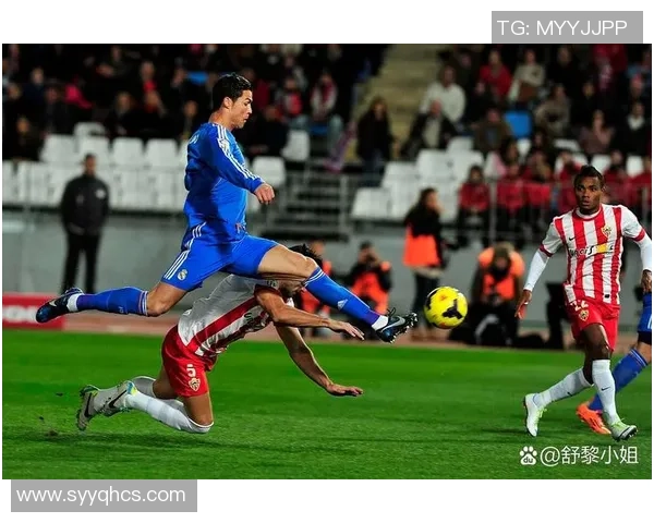 南京足球队在大师赛中的默契配合与战术执行分析